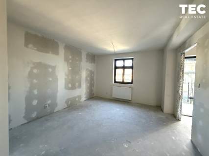 II-poziomowe mieszkanie I Do wykończenia