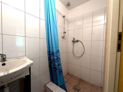 Hala z biurami centrum Krakowa możliwy podział