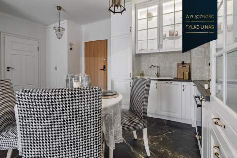 Stylowy apartament z halą garażową i tarasem
