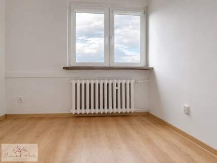 2 pokoje po remoncie z balkonem