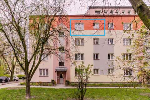 Na sprzedaż 2 pokojowe mieszkanie z balkonem