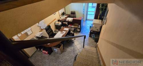 Sprzedam dwupoziomowe mieszkanie 80m2-Centrum