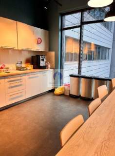 Włochy lokal biurowy 640 m2 do podnajmu