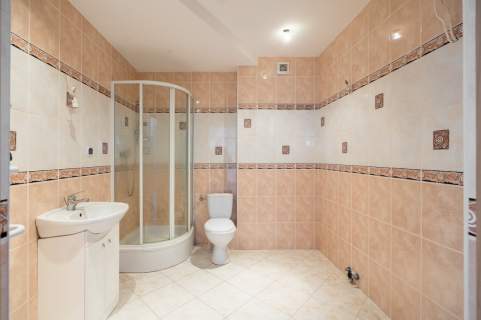 Lokal 240 m2 Ursus Parking Usługi Biuro