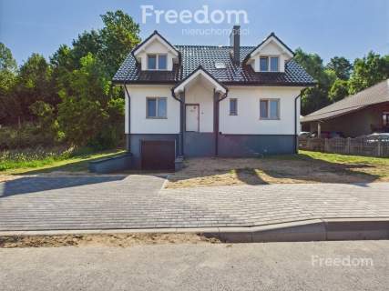 Dom wolnostojący z działką 2214 m2