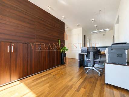 REPREZENTACYJNE BIURO Z WIDOKIEM BALKON 14m2