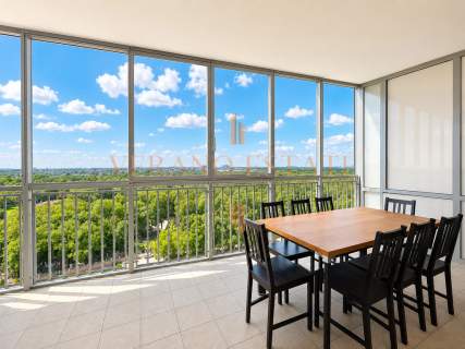 REPREZENTACYJNE BIURO Z WIDOKIEM BALKON 14m2