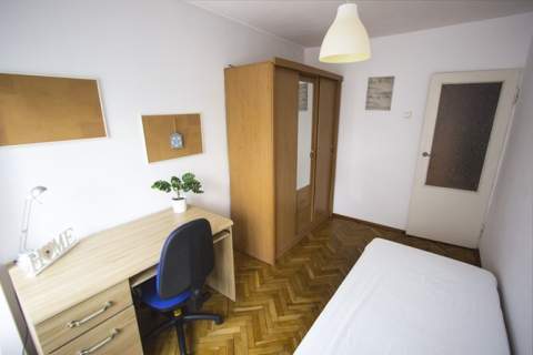2 pokoje obok Parku Powst.Śląskich, Uniwersytecka
