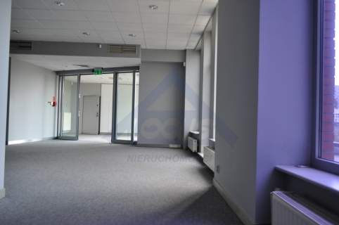 Lokal po żłobku na wynajem 140m , parter, wysoki