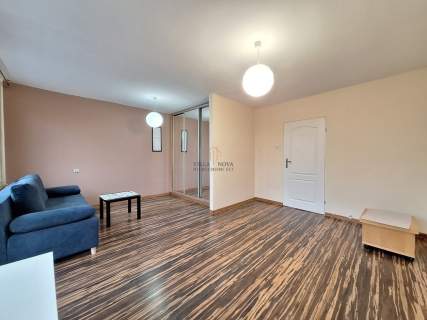 Centrum przy Świebodzkim 2/3 pok /Balkon/Piwnica