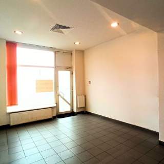 Handlowo - usługowy, witryna, parter, 38 m2