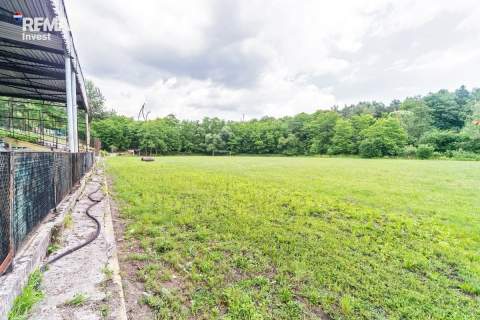Sprzedam historyczny stadion, teren inwestycyjny