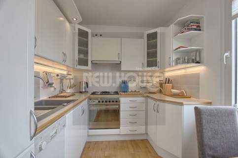Wysoki standard, dobry rozkład Balkon, piwnica