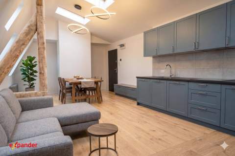Po Generalce - Nowoczesne Mieszkanie - LOFT 3 Pokoje Garderoba