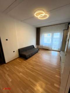 Mieszkanie z balkonem w centrum 53 m 2 pokoje