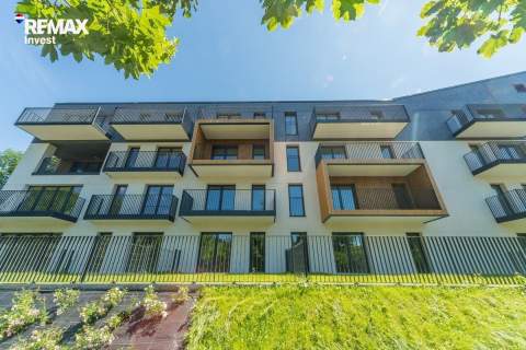 Duże mieszkanie z balkonem i antresolą