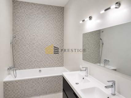 Piękny apartament w przedwojennej kamienicy