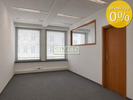 5 minut od stacji metra Centrum,recepcja,dostęp24h