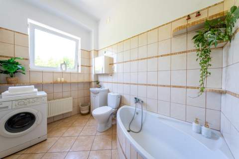 55 m2 powierzchni antresola - BEZ PROWIZJI