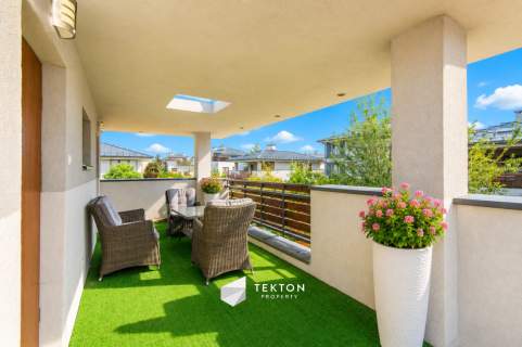 Pięknie położone, ogród, skrajny segment, parking