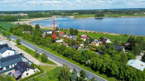 Na sprzedaż działka z domkiem blisko jeziora