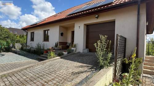 Dom 250 m2 na działce 820 m2 w Długołece