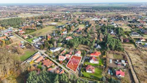 WYJĄTKOWA LOKALIZACJA- CHWALĘCICE.