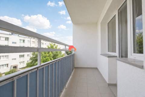 4 POKOJE, BALKON, PIWNICA 73,7m2 2 PIĘTRO 