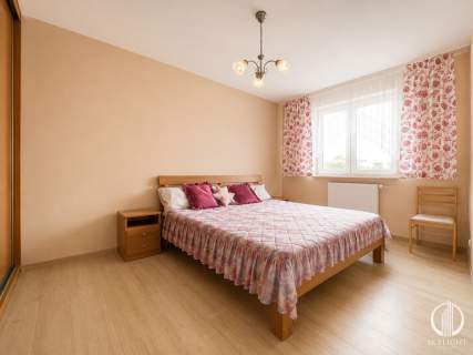 120 m, niezależne piętro domu, 4 pokoje, Bielany