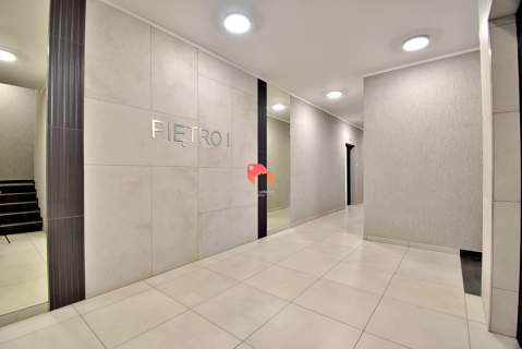 2 Pokoje Balkon, Winda, Miejsce w hali Centrum