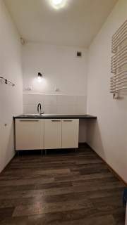 Biuro w centrum - miejsce postojowe