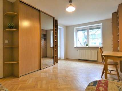 Przestronna kawalerka z balkonem, ul. Wichury 14