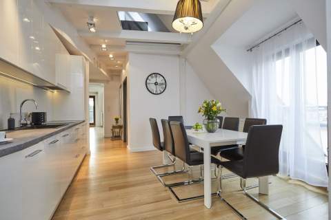 APARTAMENT Z WIDOKIEM NA PANORAMĘ MIASTA - MIODOWA