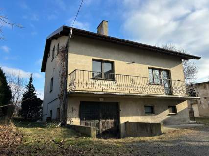 Dom 220mkw dzialka 17a