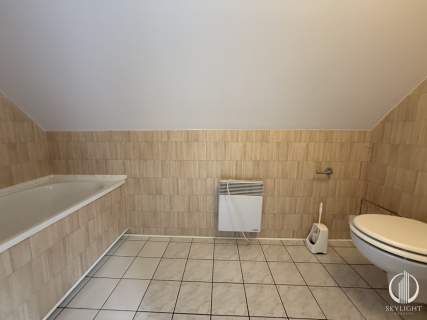 Klimatyczny dom z ogrodem bez mebli - Saska Kępa