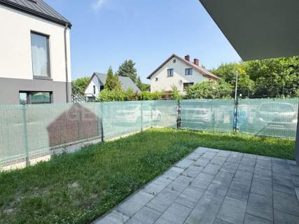 3 - pok 2 ogródki parking Kurdwanów