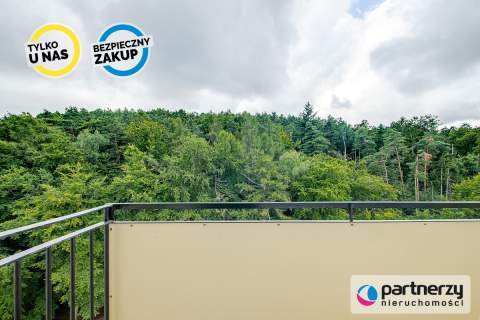 Balkon od południa Widok na las Dwustronne