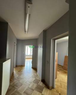 Funkcjonalny dom na biuro, garaż