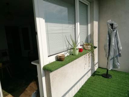 3 pokoje-osobna kuchnia-Balkon