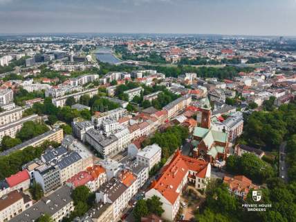 Przestrzeń pod małe biuro lub najem turystyczny