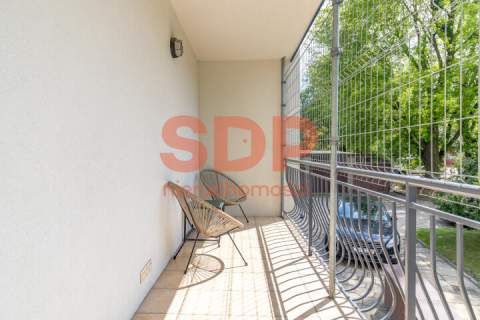 42 m2 2 pokoje Aneks Balkon loggia z widokiem na zieleń