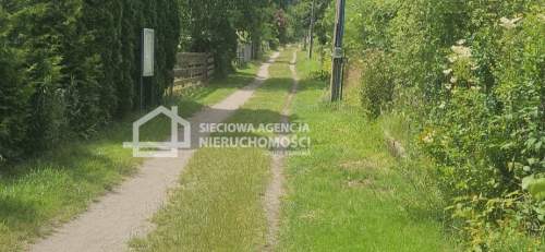 Działka ROD w Sopocie z murowanym domkiem