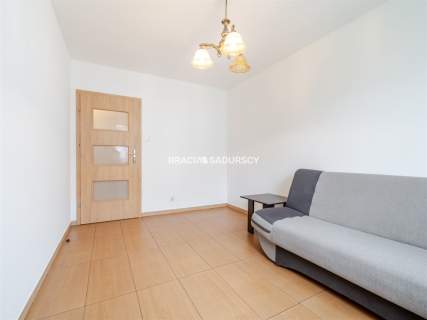 2 pok oddzielne 48m2 z garazem