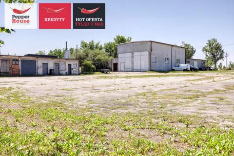 Budynki Magazynowo- warsztatowe z placem 2200m2