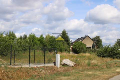 Działka 35 arów, wydane WZ, Racław