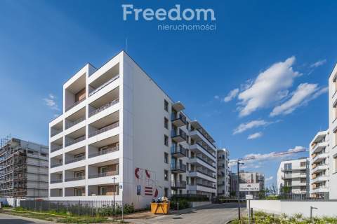 2 pokoje/Balkon/Garaż/Pierwszy wynajem