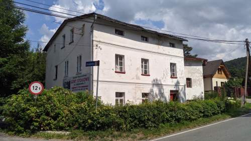Okazja Przedwojenny dom 209 m Działka 1,04 ha