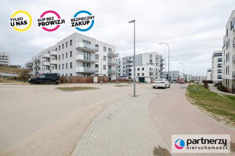 Zadbane mieszkanie 3-pok, winda i hala garażowa