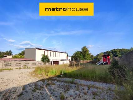 Parcela w pięknej lokalizacji - 731 m2