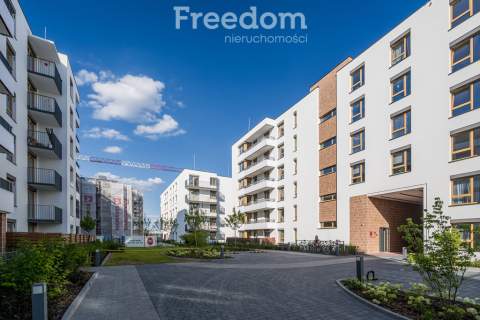 2 pokoje/Balkon/Garaż/Pierwszy wynajem